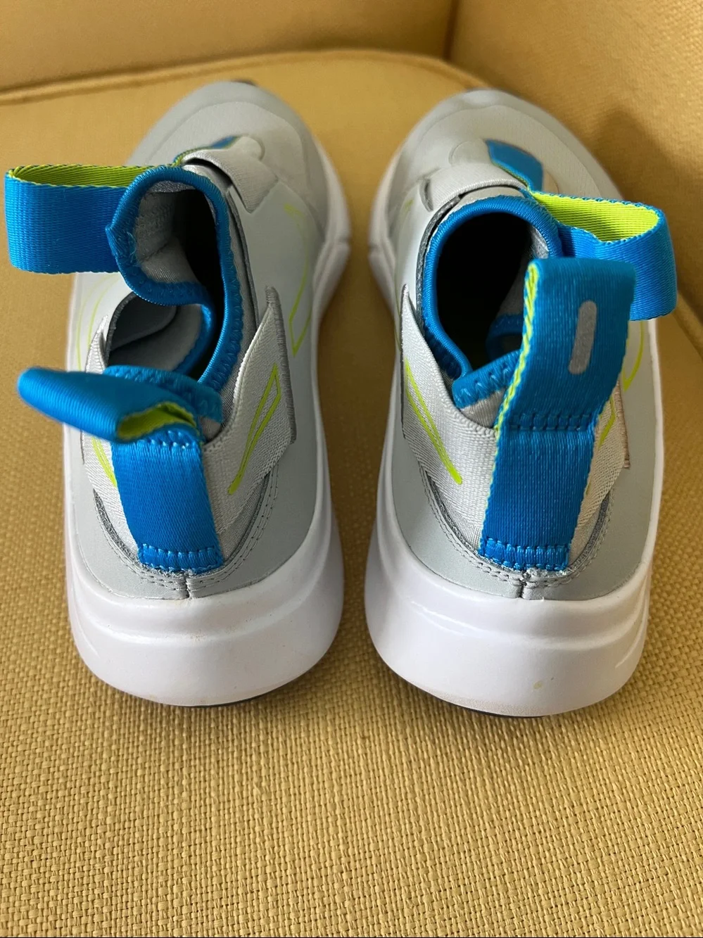 Nike Kids Slip-On Sneakers in Gray with Blue & Neon Yellow Accents size 4y